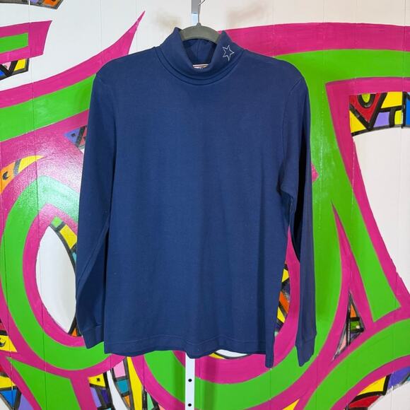 NFL Game Day Co. Dallas Cowboys Star Embroidered in Turtleneck. Size Large. - Picture 1 of 6